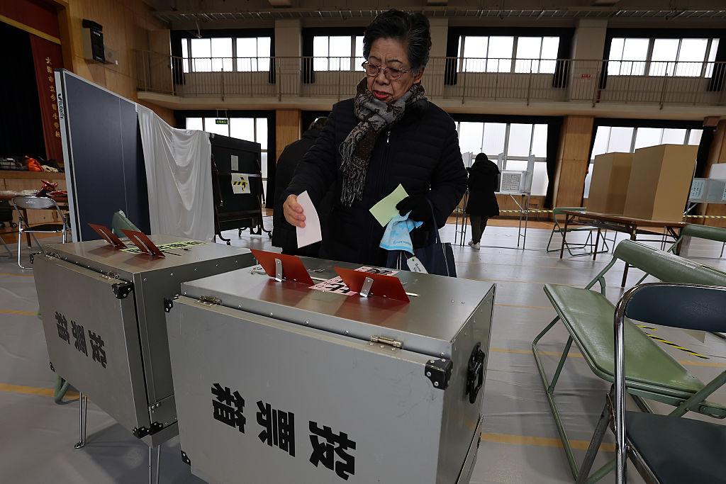 Tokyo financial district reflects impact of Japan economic debate