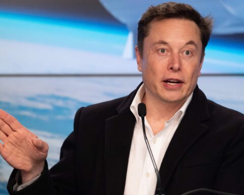 SpaceX Starlink controls restricting unauthorized access in conflict zones