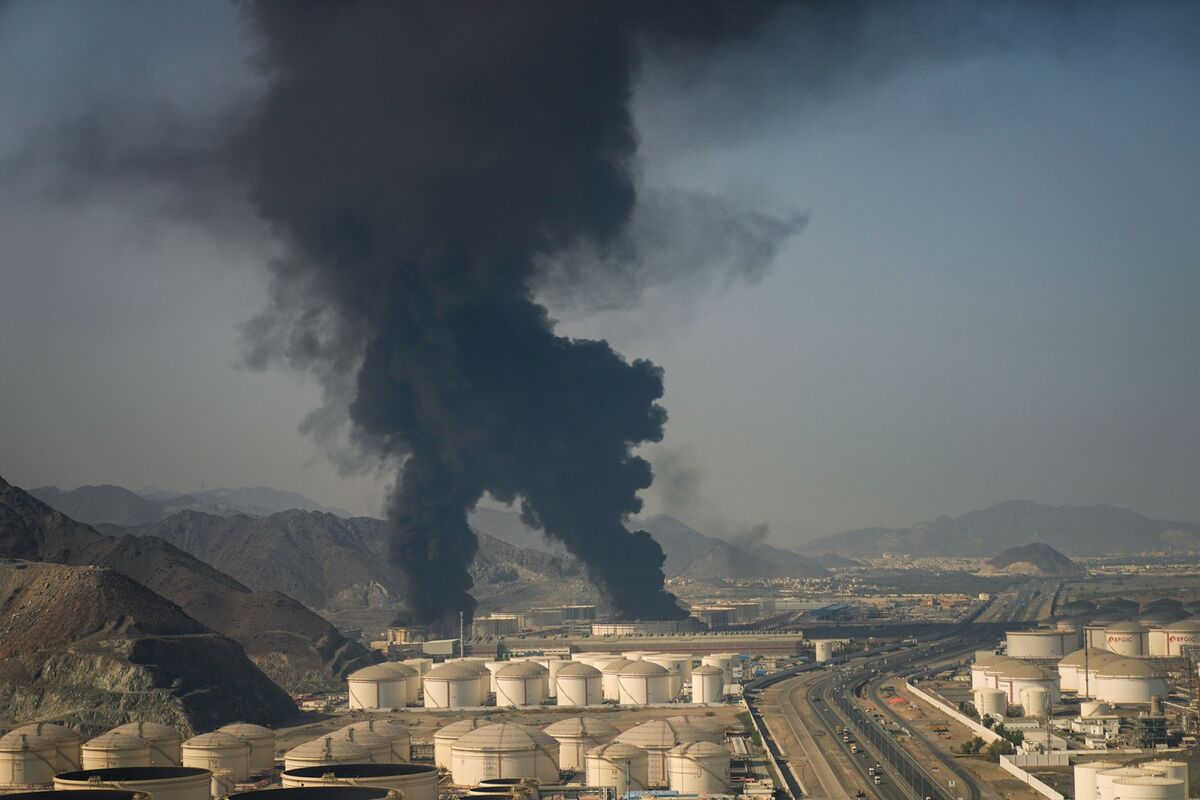 Smoke rises after Gulf oil facility attacks linked to Iran warning strikes