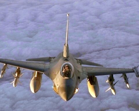 US Iran diplomacy crisis with search and rescue operation for missing pilot