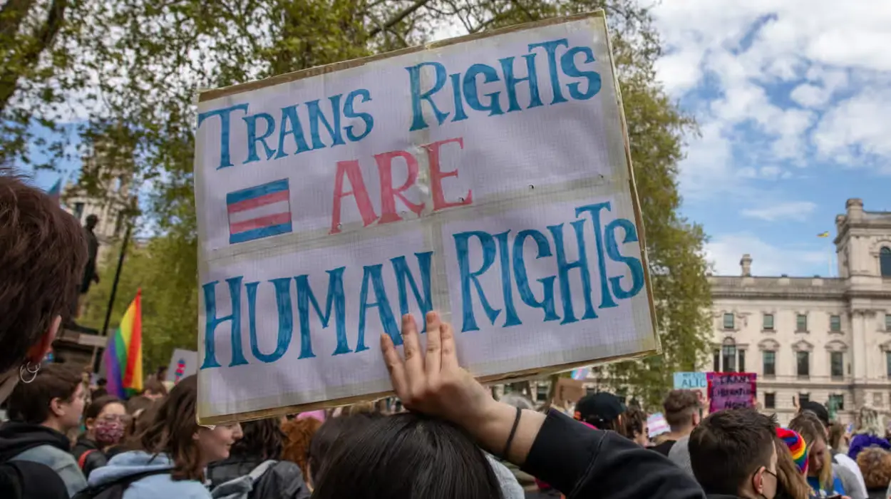 14 Charities warn of crisis for trans people in UK