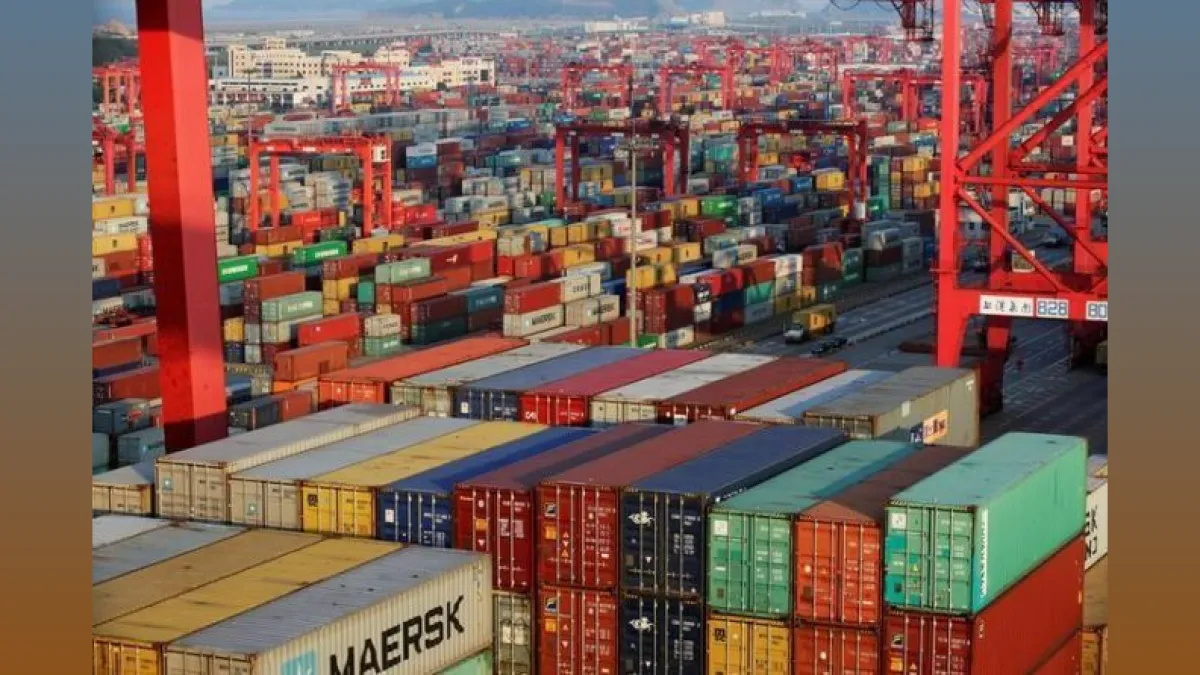 Pharma Exports India Accelerate on Strong Global Demand Hyderabad 2026 3 Automated drug packaging line contributing to pharma exports India expansion