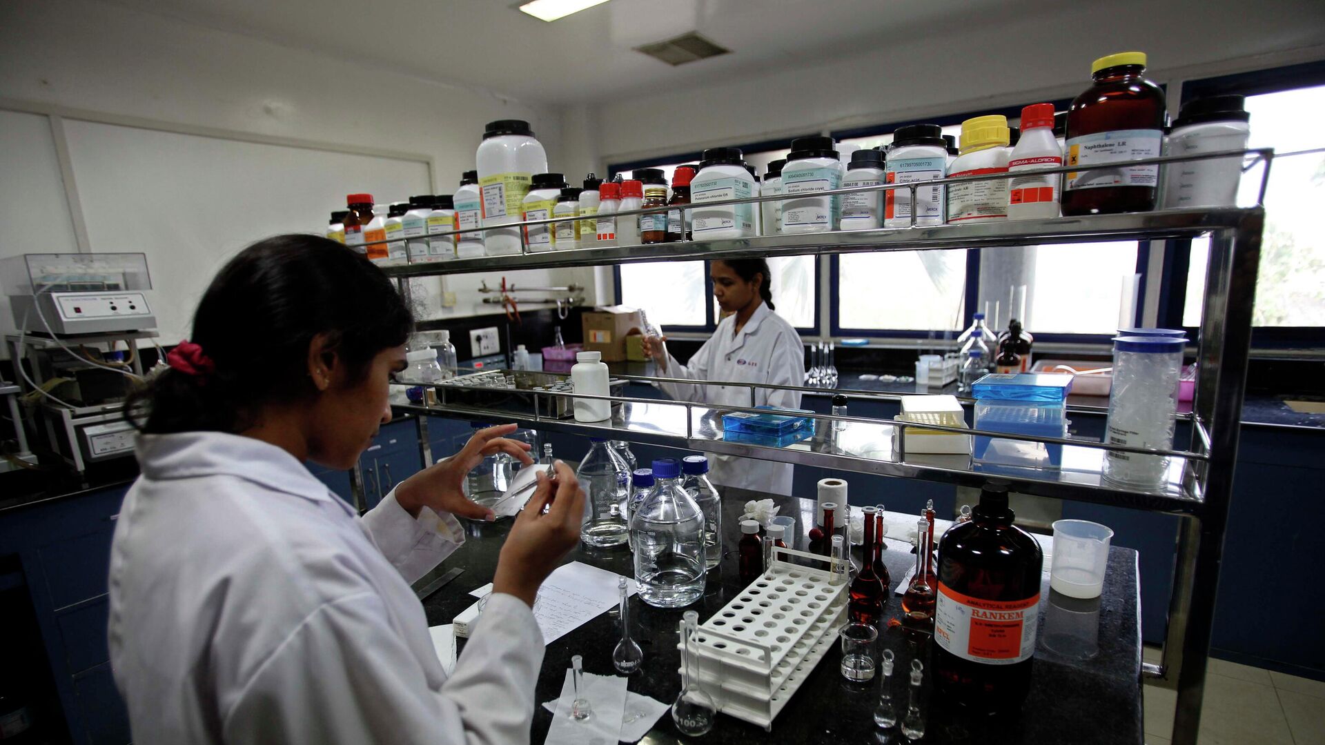 Pharma Exports India Accelerate on Strong Global Demand Hyderabad 2026 2 Scientists working in advanced laboratory supporting pharma exports India growth