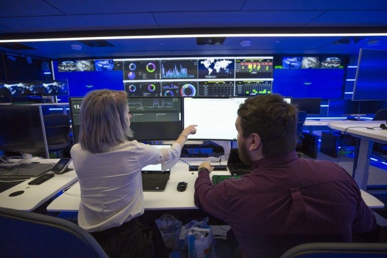 U.S. Defense AI Network Development Marks New Era in Secure Digital Defense Systems Washington 2026 1 U.S. defense AI network operating inside classified military data center