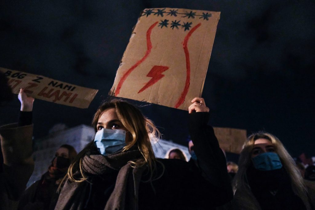 Polish pregnant woman’s death sparks protests