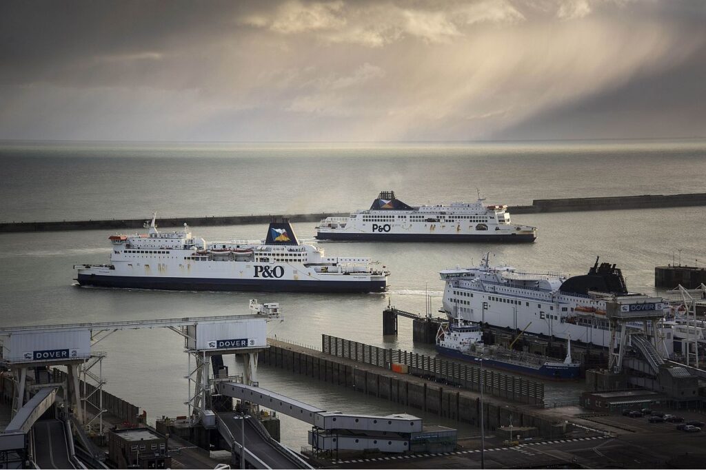 Government looking into P&O Ferries’ contracts after sackings