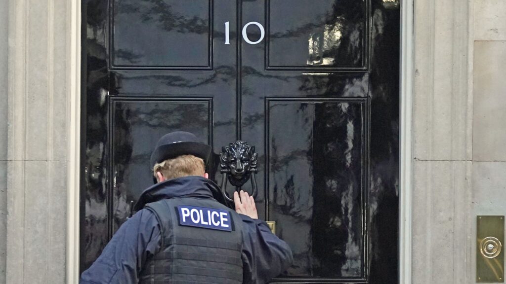 Downing Street partygate: 20 people to be fined by the MetPolice