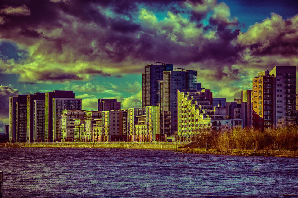 view of glasgow clyde river
