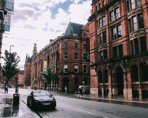 building in manchester