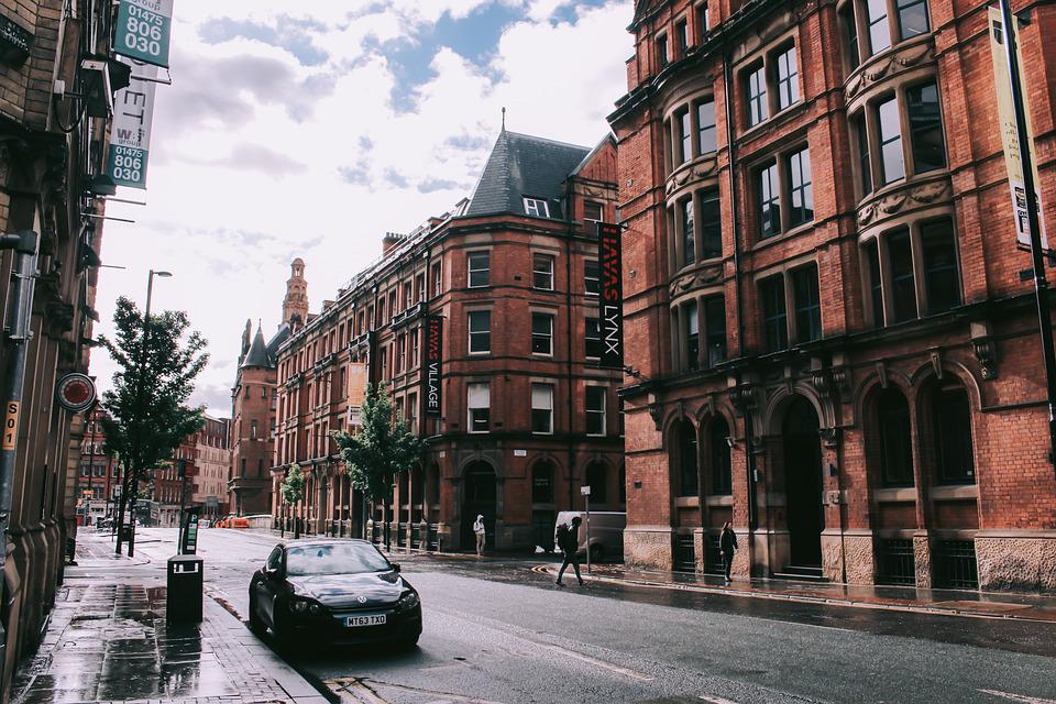 building in manchester