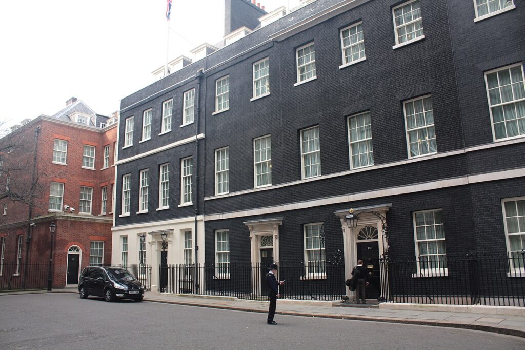 Insiders talk of jam-packed lockdown parties at No. 10