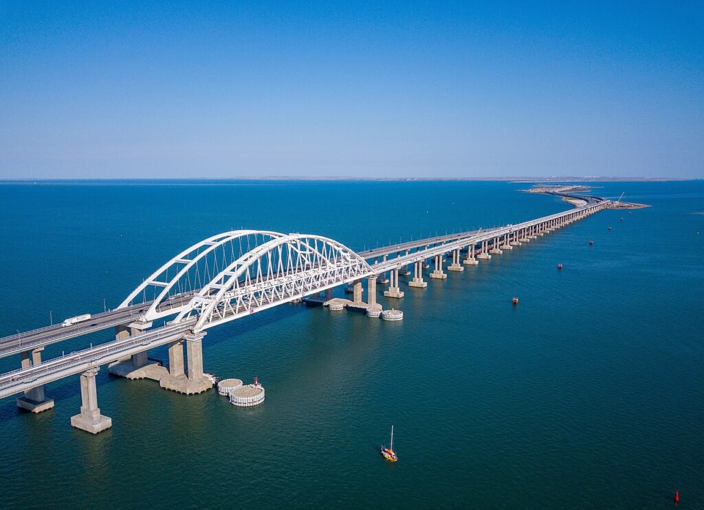 Following the explosion, Russia tightens security at the Crimea bridge