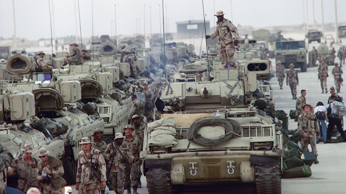 Tanks and soldiers