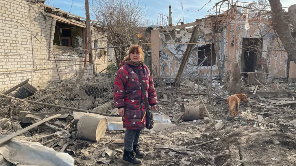Residential destruction seen amid Ukraine war Kherson fighting