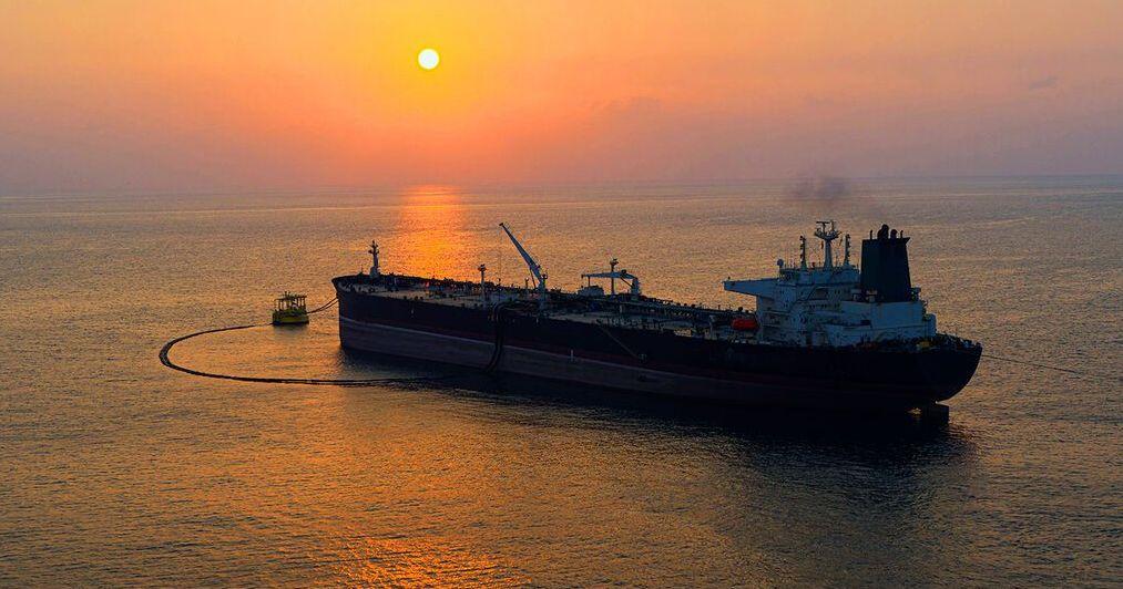 Oil tanker during US Iran negotiations and Middle East tensions