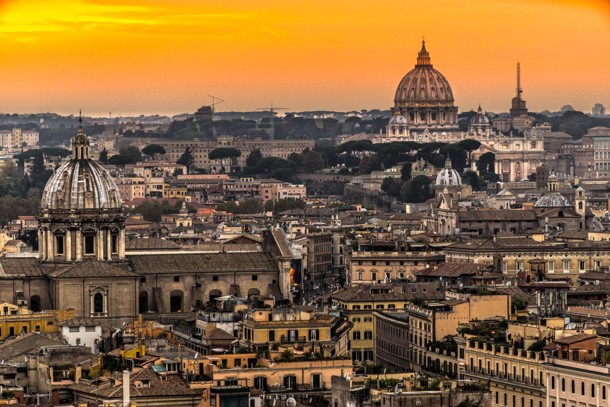 Italy economic growth supported by artificial intelligence investment and productivity improvements