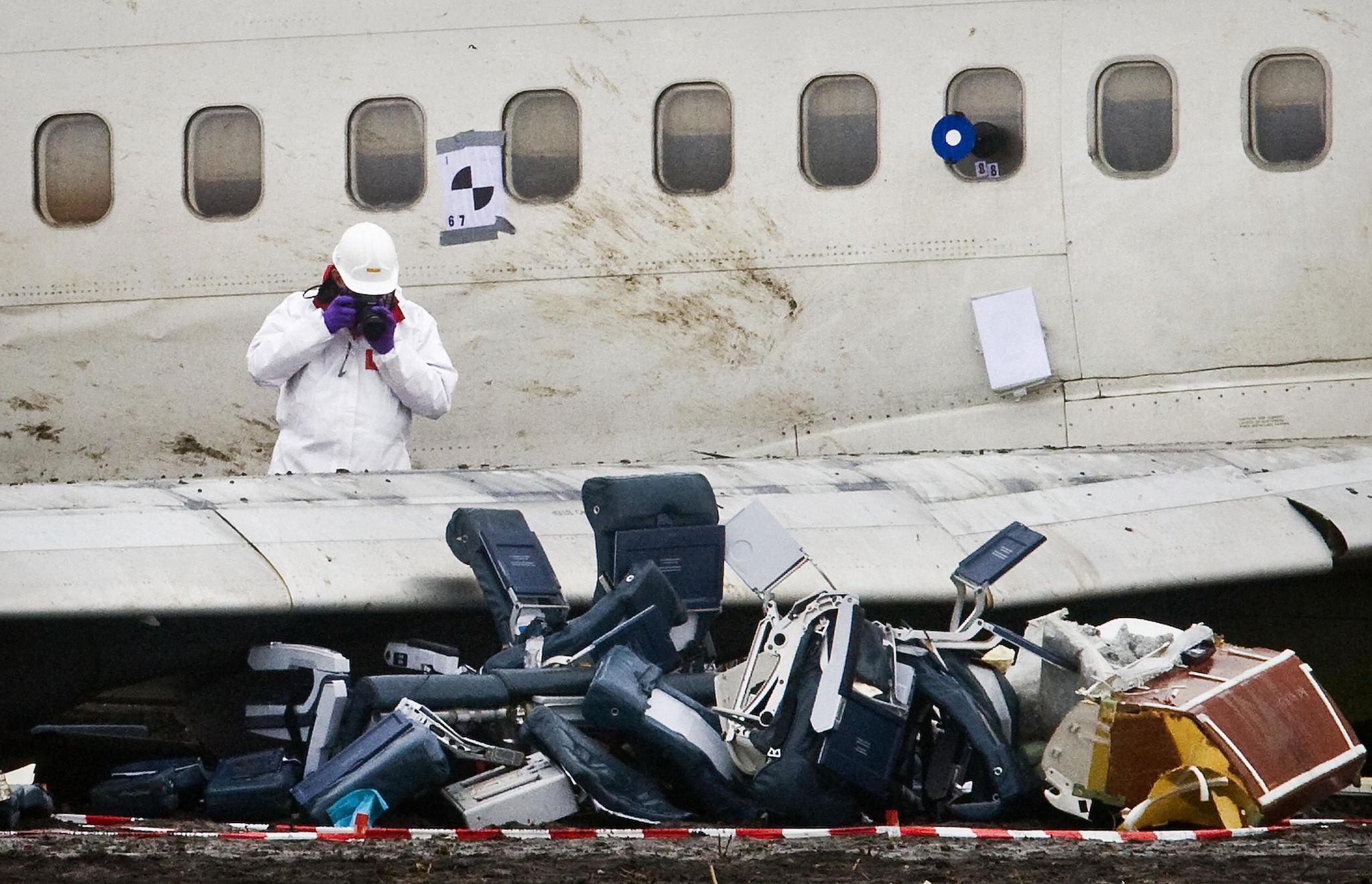 Aviation regulatory oversight connected to airline maintenance procedures