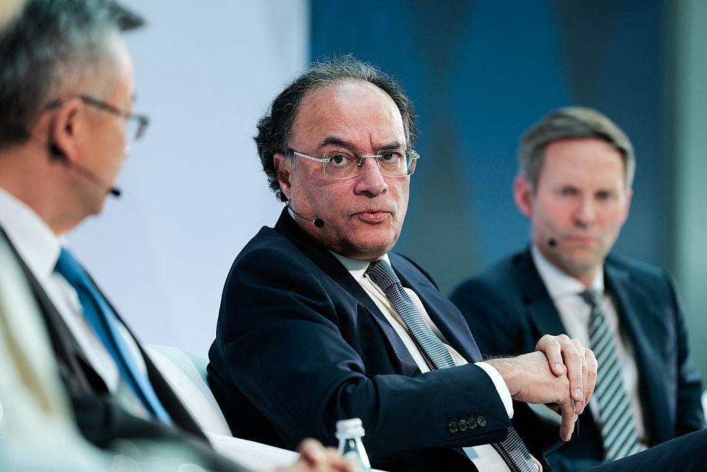 Global recession fears causing stock market decline in 2026