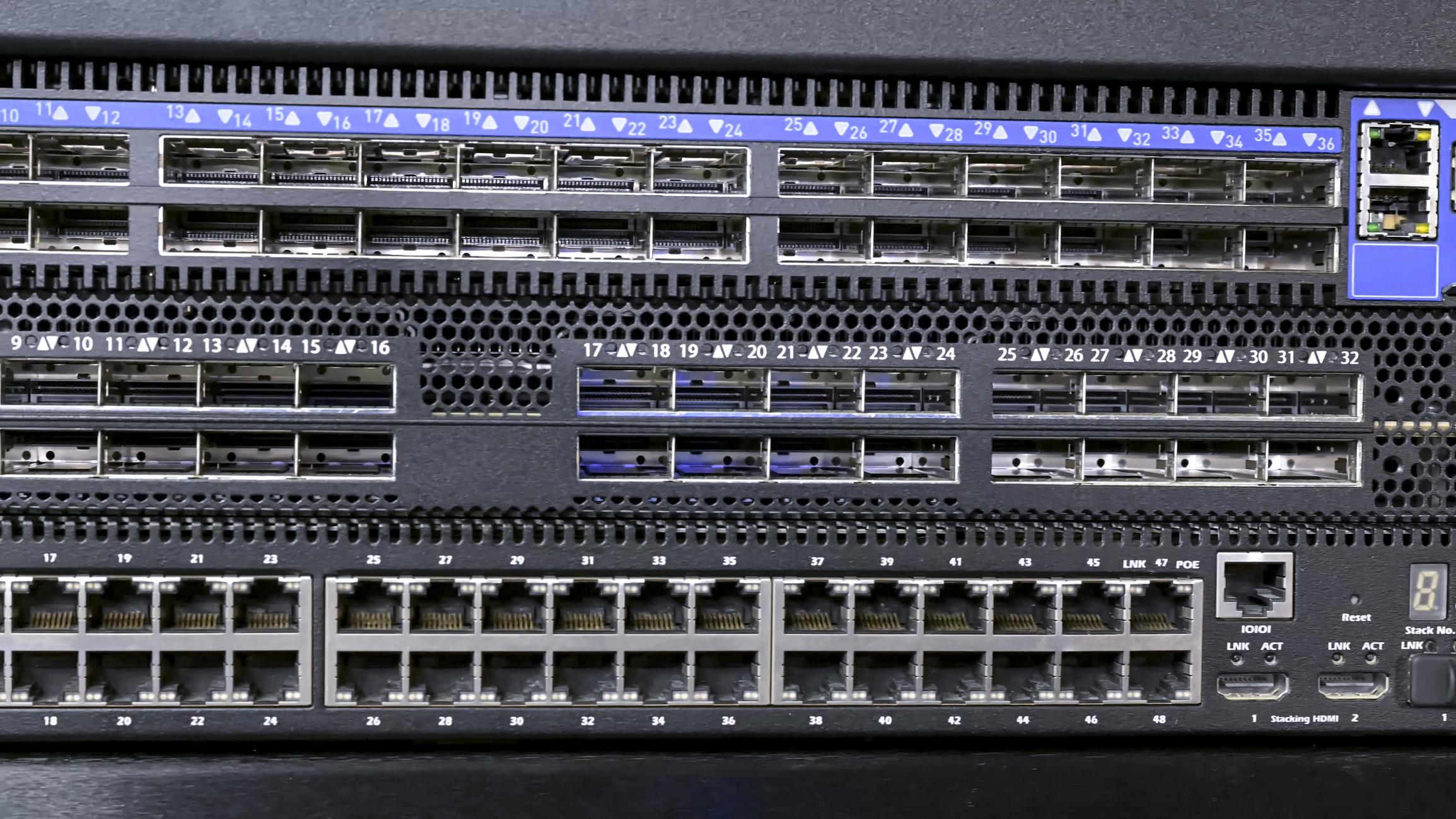 Data Center Connectivity Demand Accelerates Amid AI Growth Global 2026 1 Data center connectivity infrastructure supporting artificial intelligence workloads in 2026