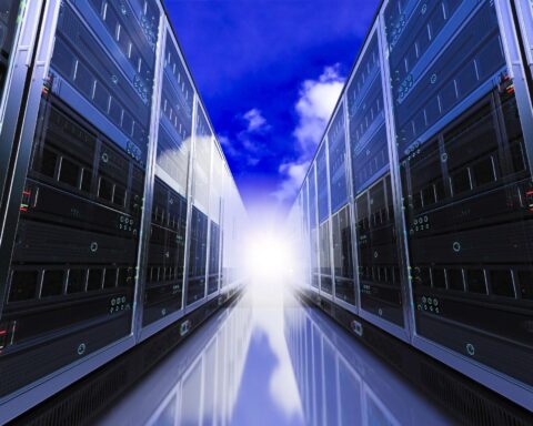 cloud technology trends supporting modern data center expansion and cloud infrastructure investment