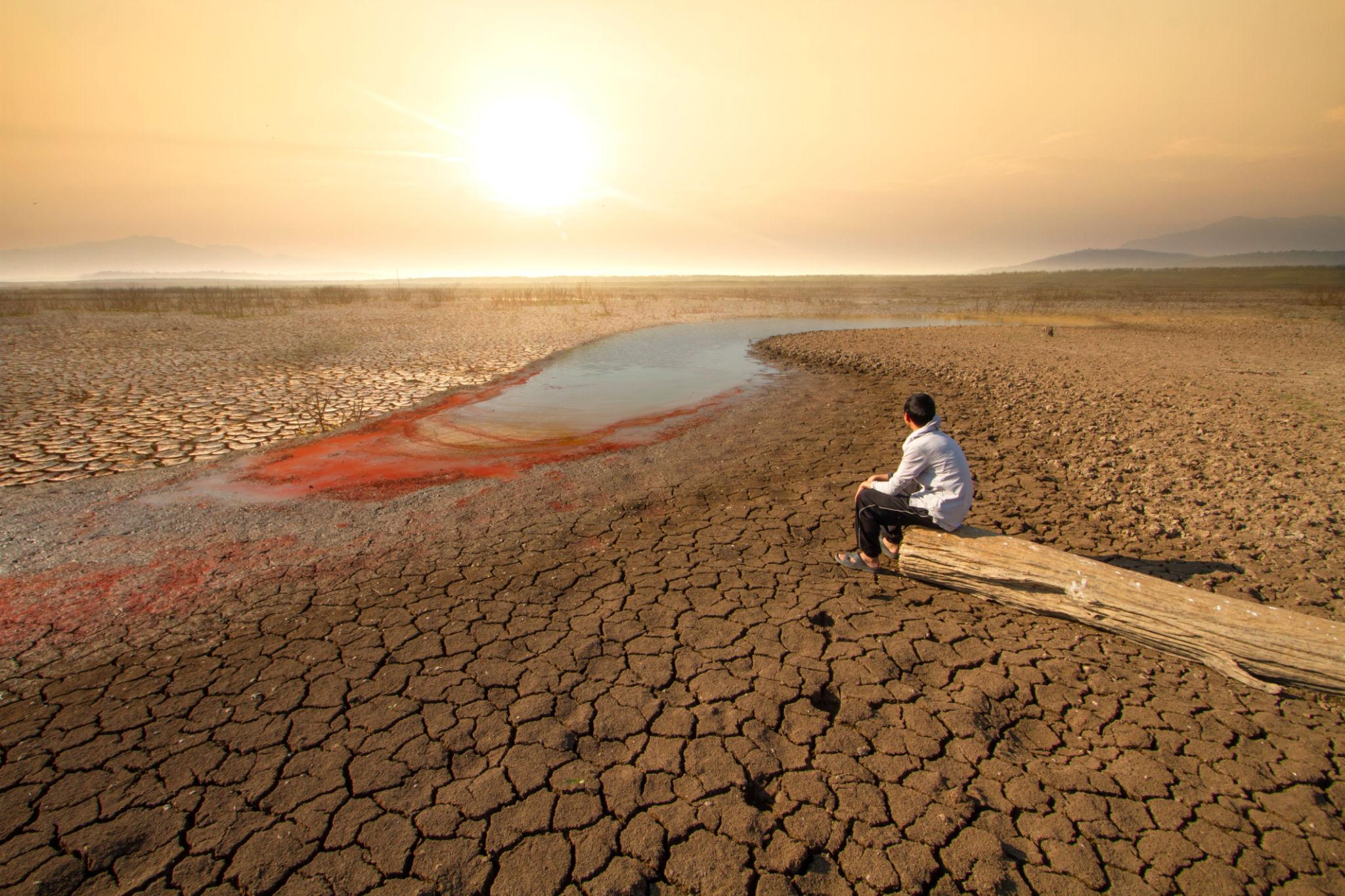 El Niño weather forecast showing Pacific Ocean warming trends
