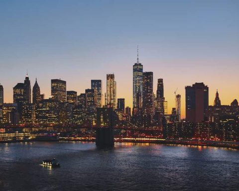 New York City freezes rents for one million apartments