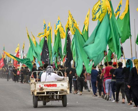 Israel and Lebanon deny southern Lebanon buffer zone withdrawal