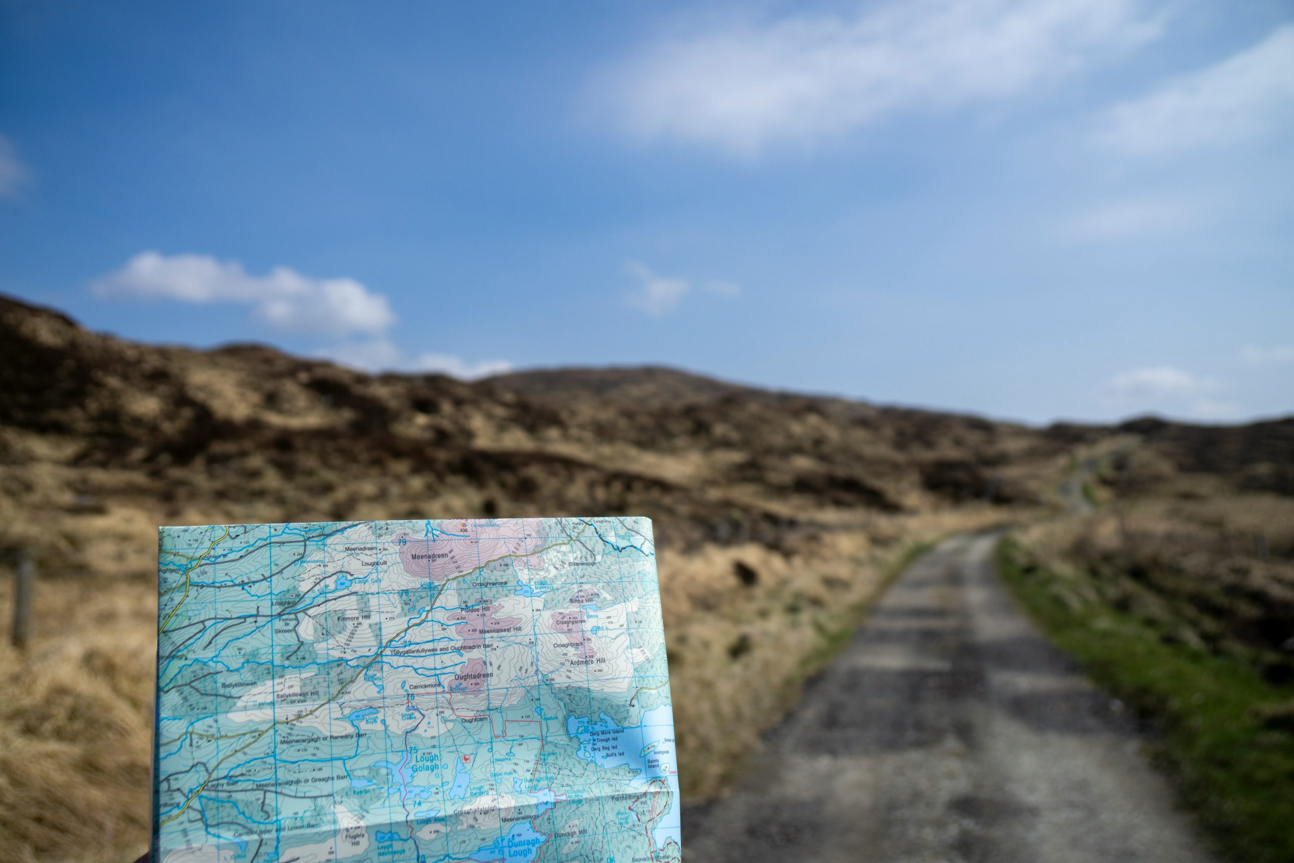 DUP leader demands immediate Irish border closure following Belfast knife attack 1 Security concerns at the Irish border in Belfast