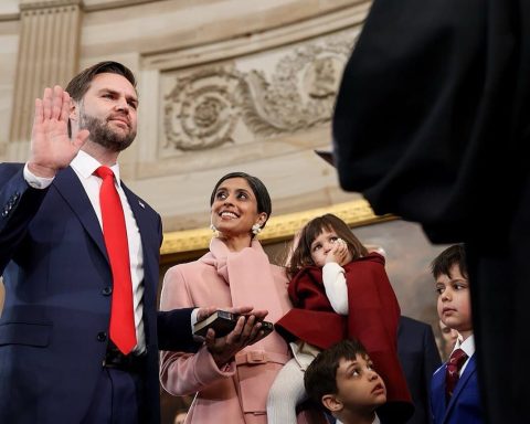 JD Vance discusses US-Iran talks