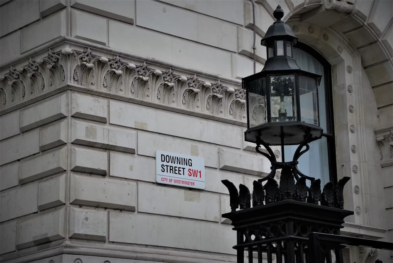 Keir Starmer resigns as prime minister