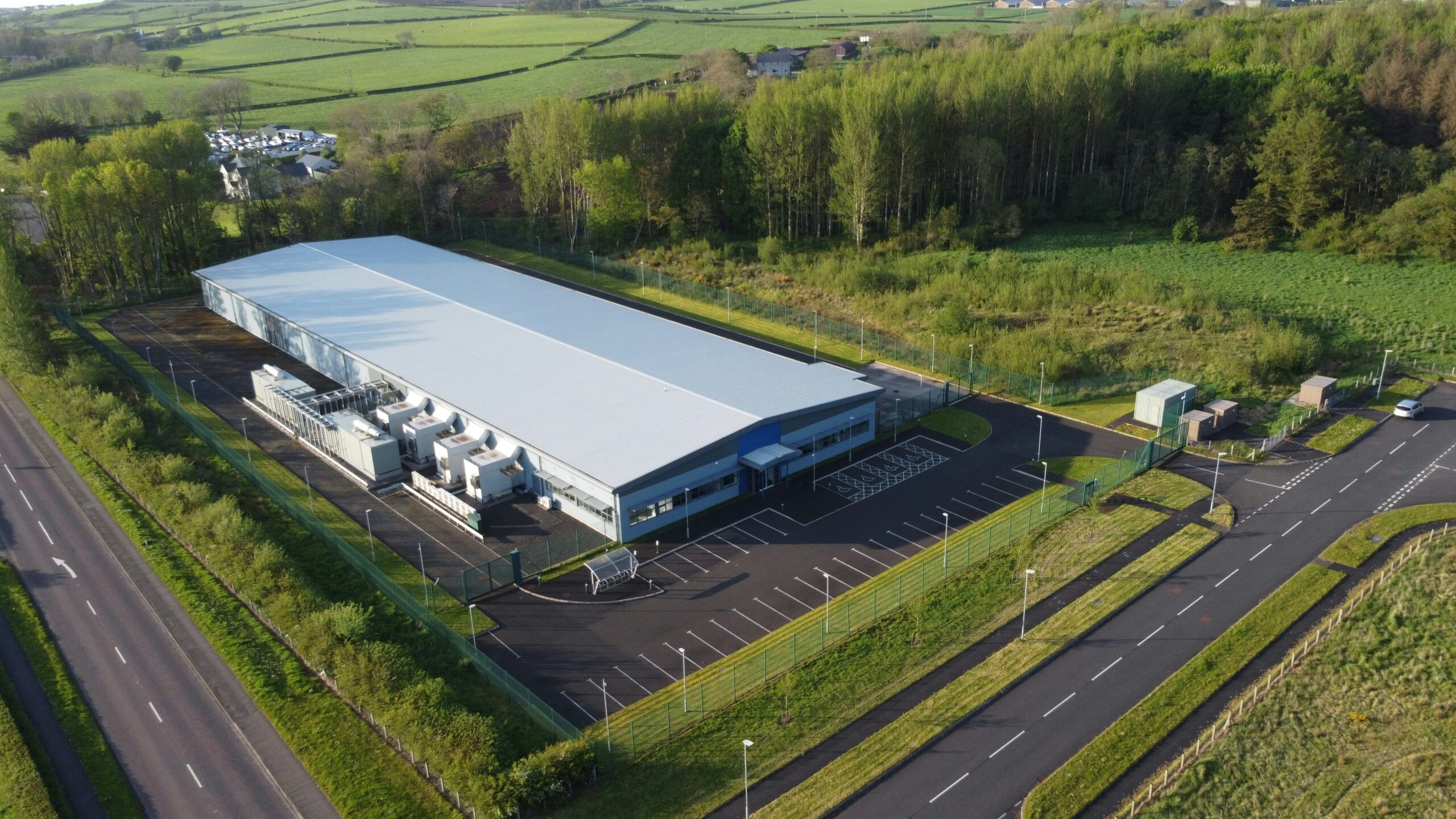 Cooling systems that increase total data centre power consumption