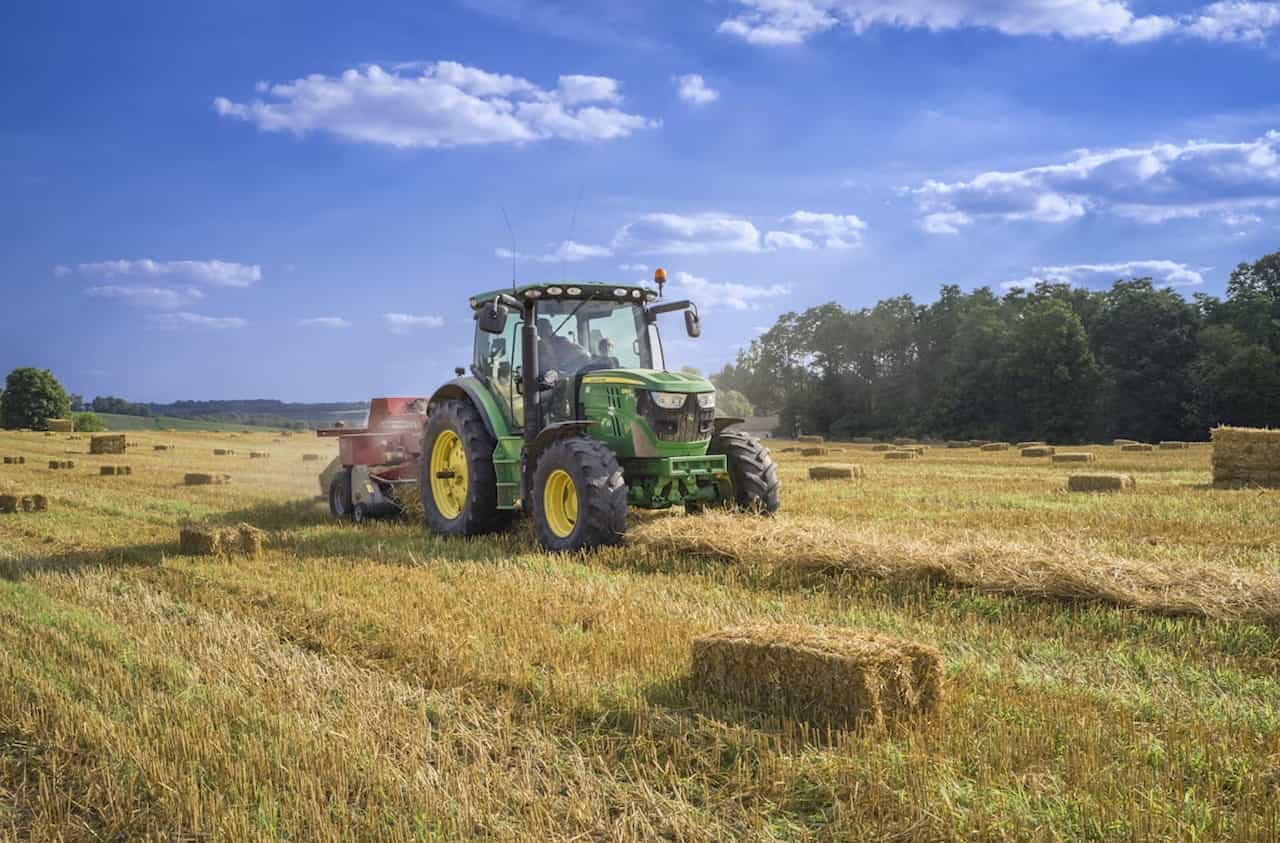 Russian Missile Strikes Risk Cutting Ukraine Monthly Grain Exports by a Third 1 Russian attacks could cut Ukraine grain exports