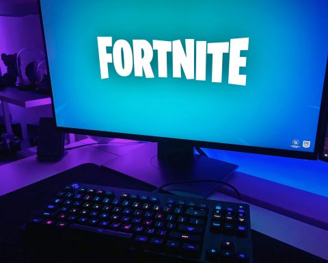 UK ban children voice chat Roblox Fortnite