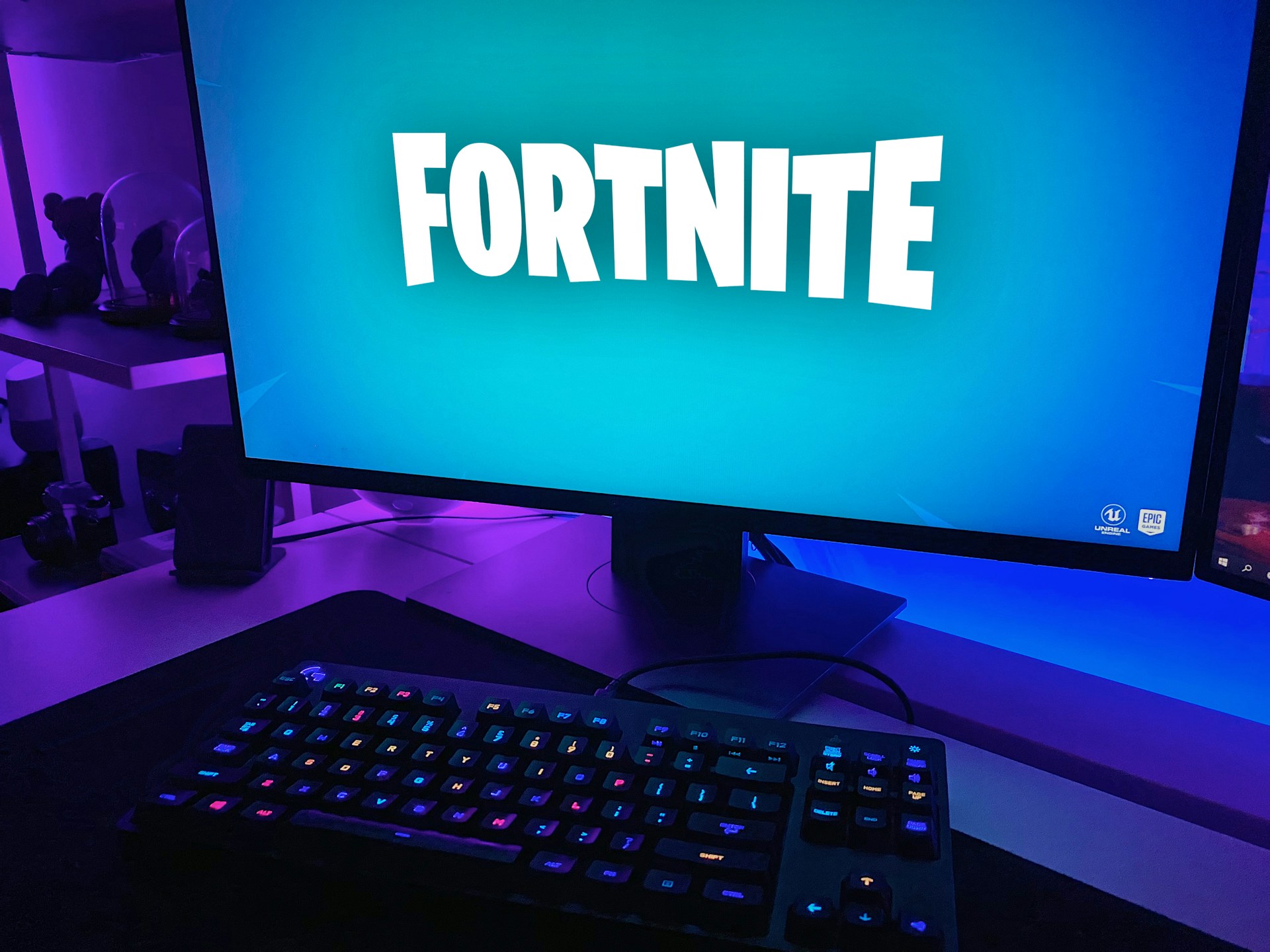 UK ban children voice chat Roblox Fortnite