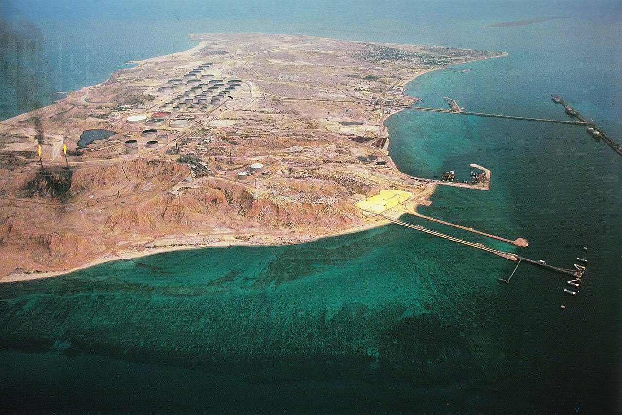 US naval forces near Kharg Island