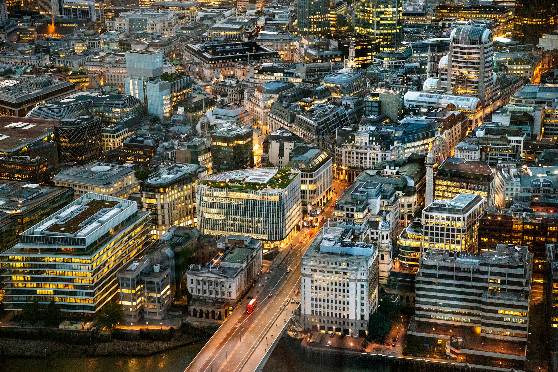 UK Unveils $1.5 Billion AI and Chip Strategy to Strengthen Technology Leadership in London 2026 1 UK semiconductor investment boosts advanced computing infrastructure