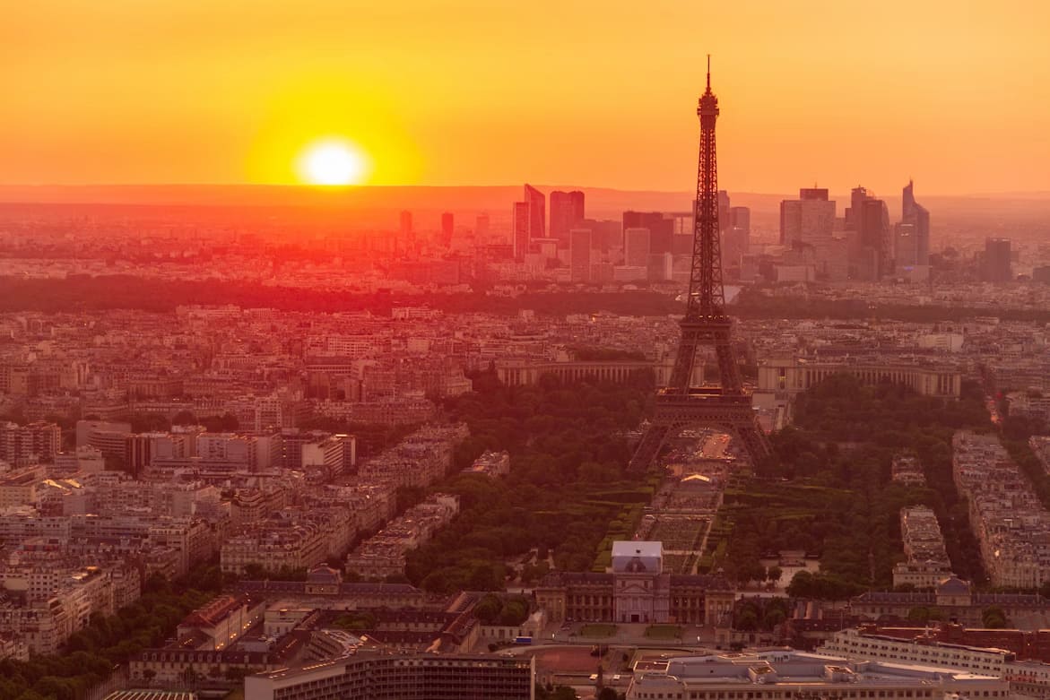 Power cuts in France repair crew