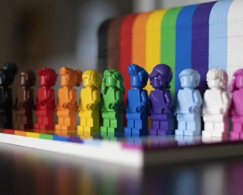African lawmakers back push for tougher anti-LGBT laws