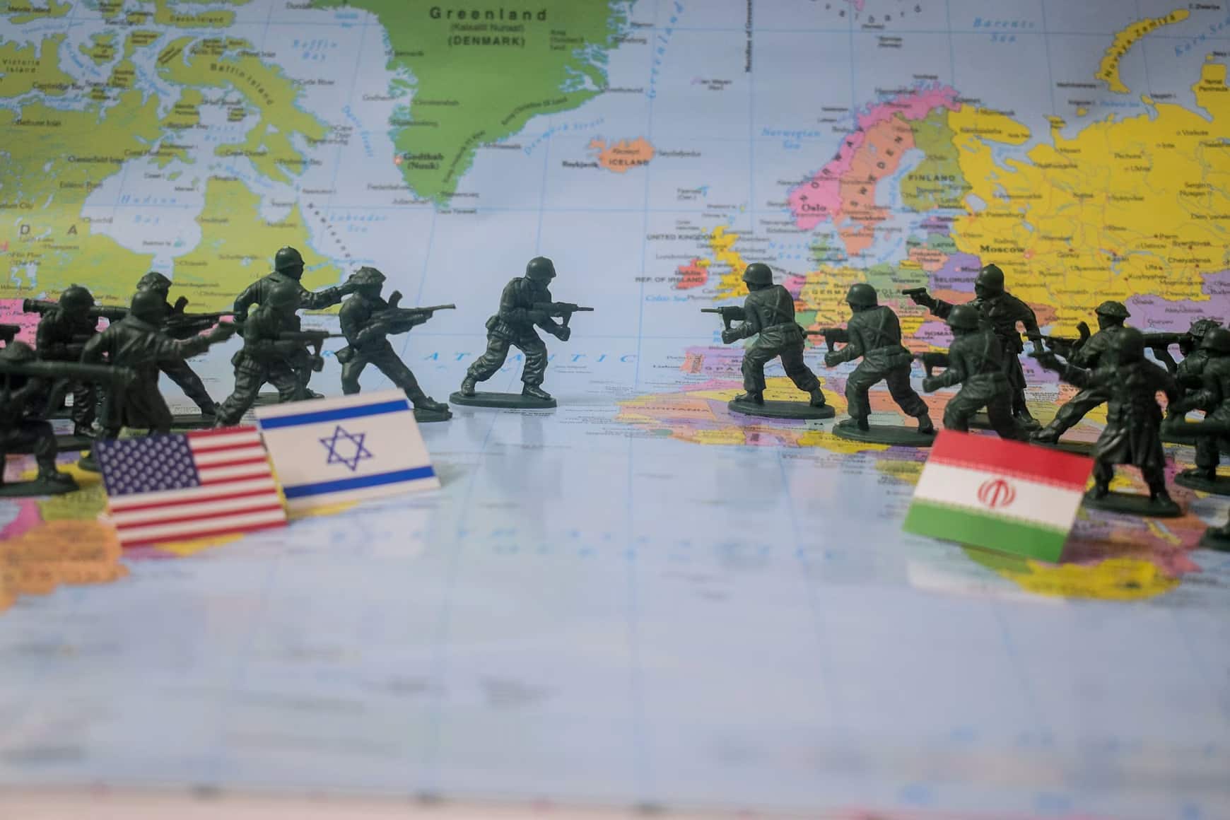 US-Iran peace talks postponed mural