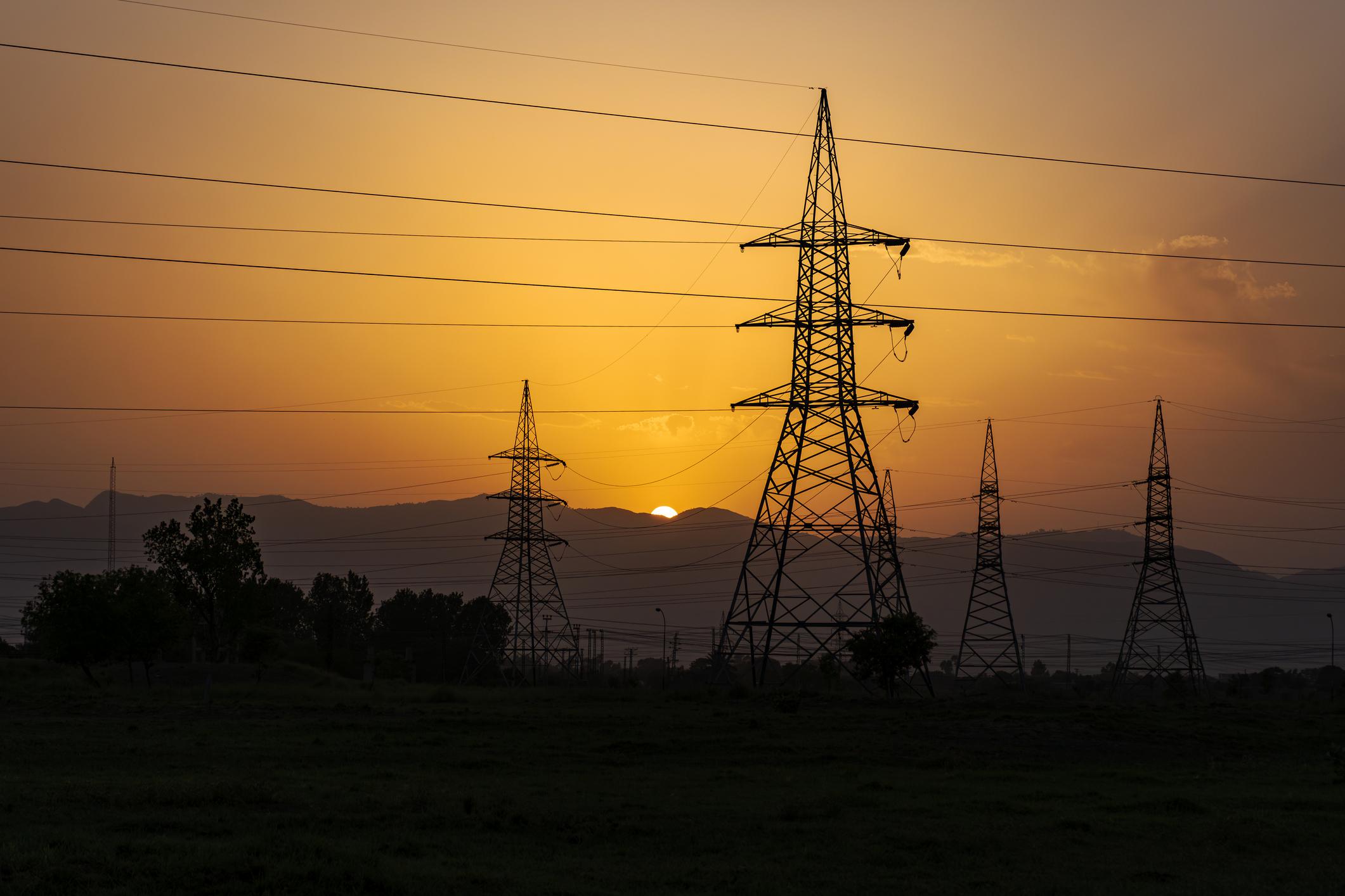 Data Center Electricity Demand Accelerates as AI Growth Reshapes Energy Policy Washington 2026 1 Power plant generating energy to meet data center electricity demand in 2026