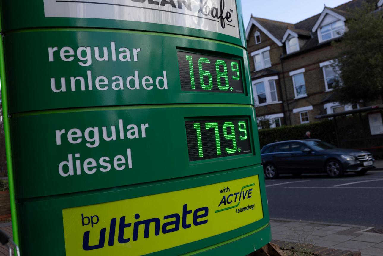 UK inflation crisis impacting household budgets and consumer spending in London during 2026