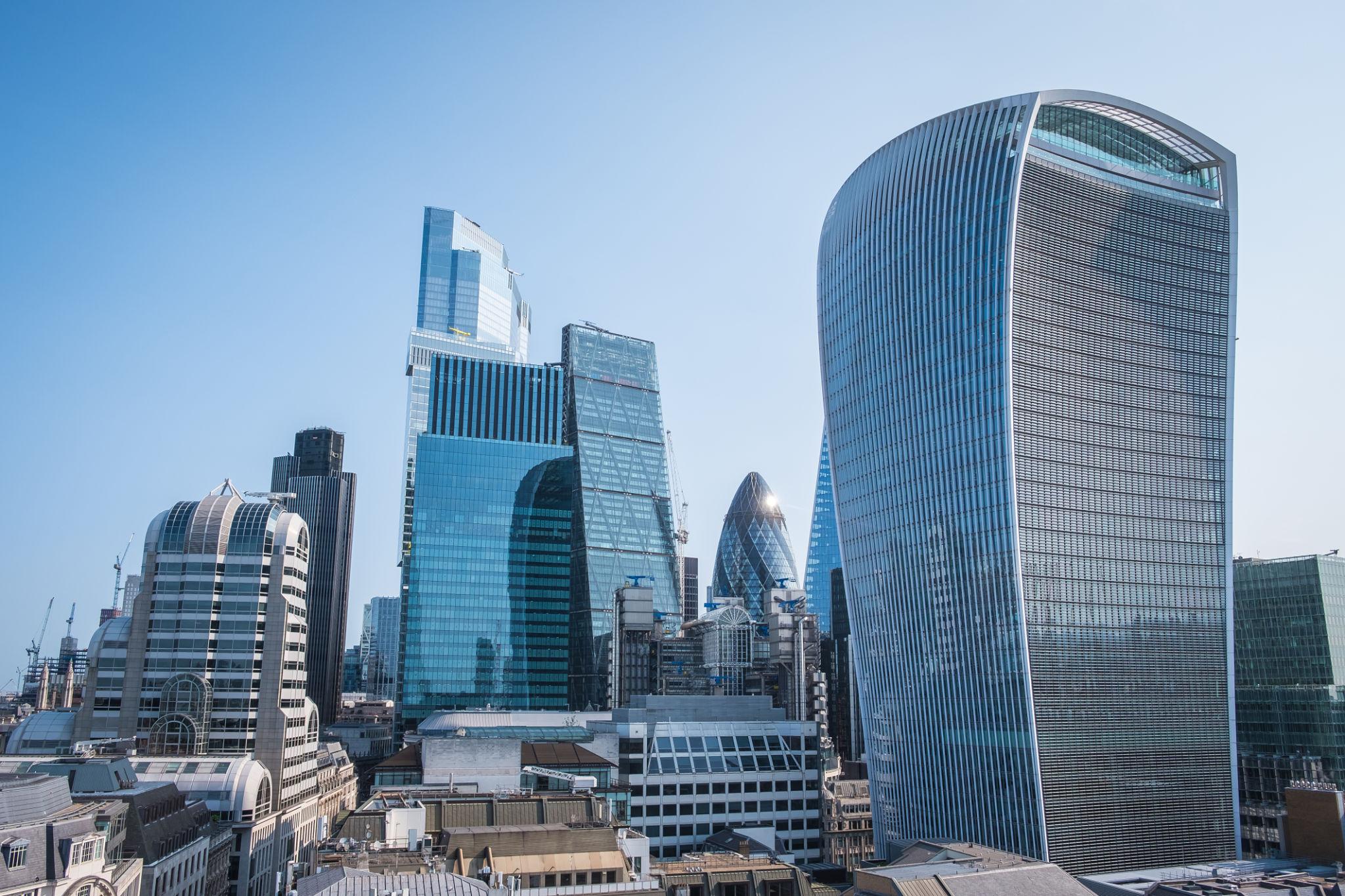 UK Economic Slowdown Raises Fresh Recession Fears Across London Markets in 2026 1 UK economic slowdown impacting London financial markets and business activity in 2026