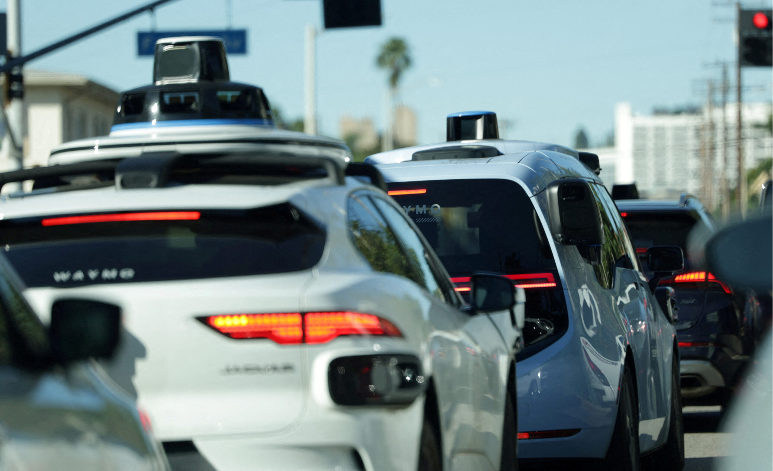 Driverless technology USA powering autonomous cars in city traffic