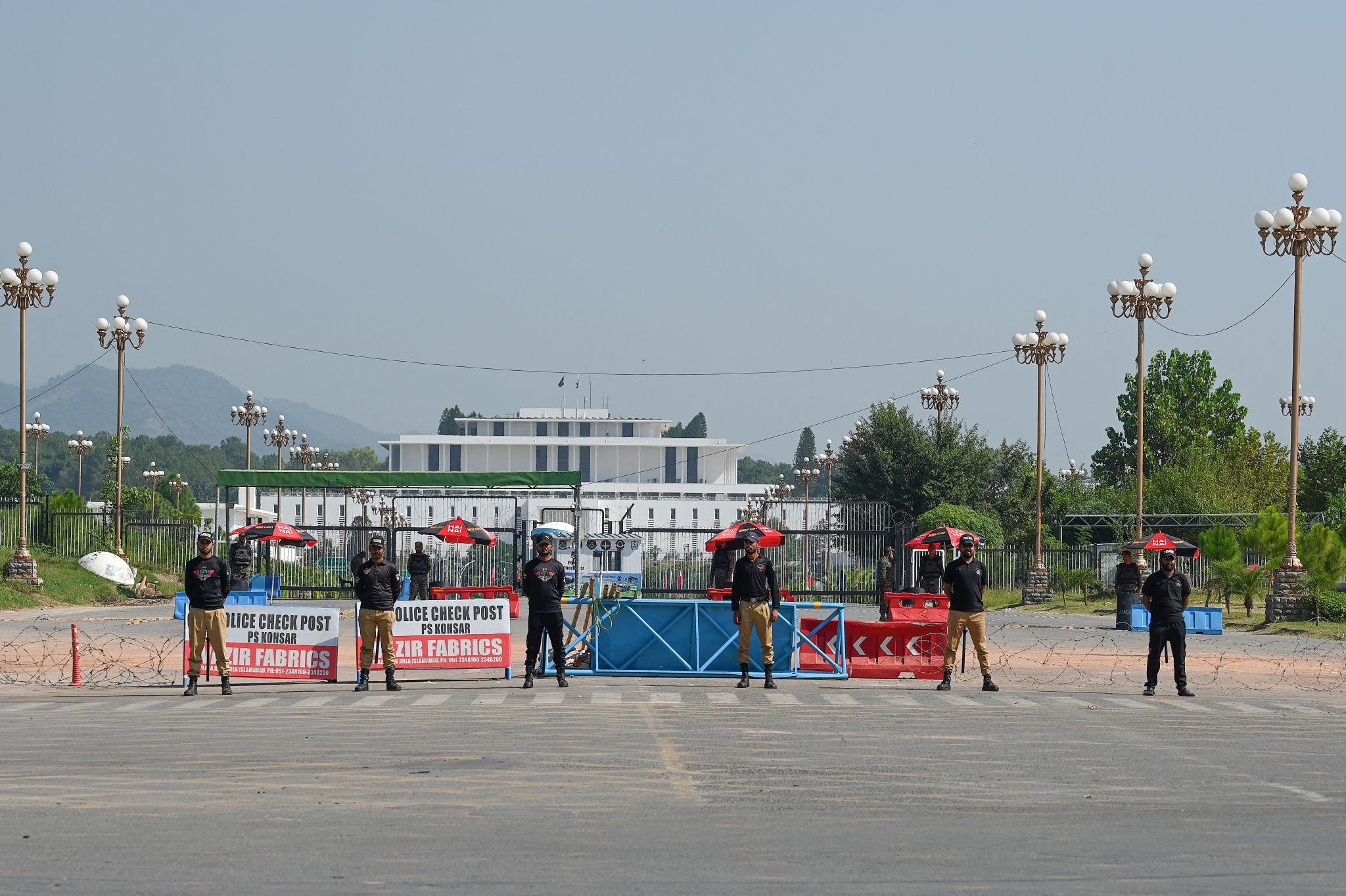 South Asia Security Crisis Deepens After Deadly Pakistan Bombings Balochistan, Pakistan 2026 4 Police checkpoint increased during South Asia security crisis in Pakistan