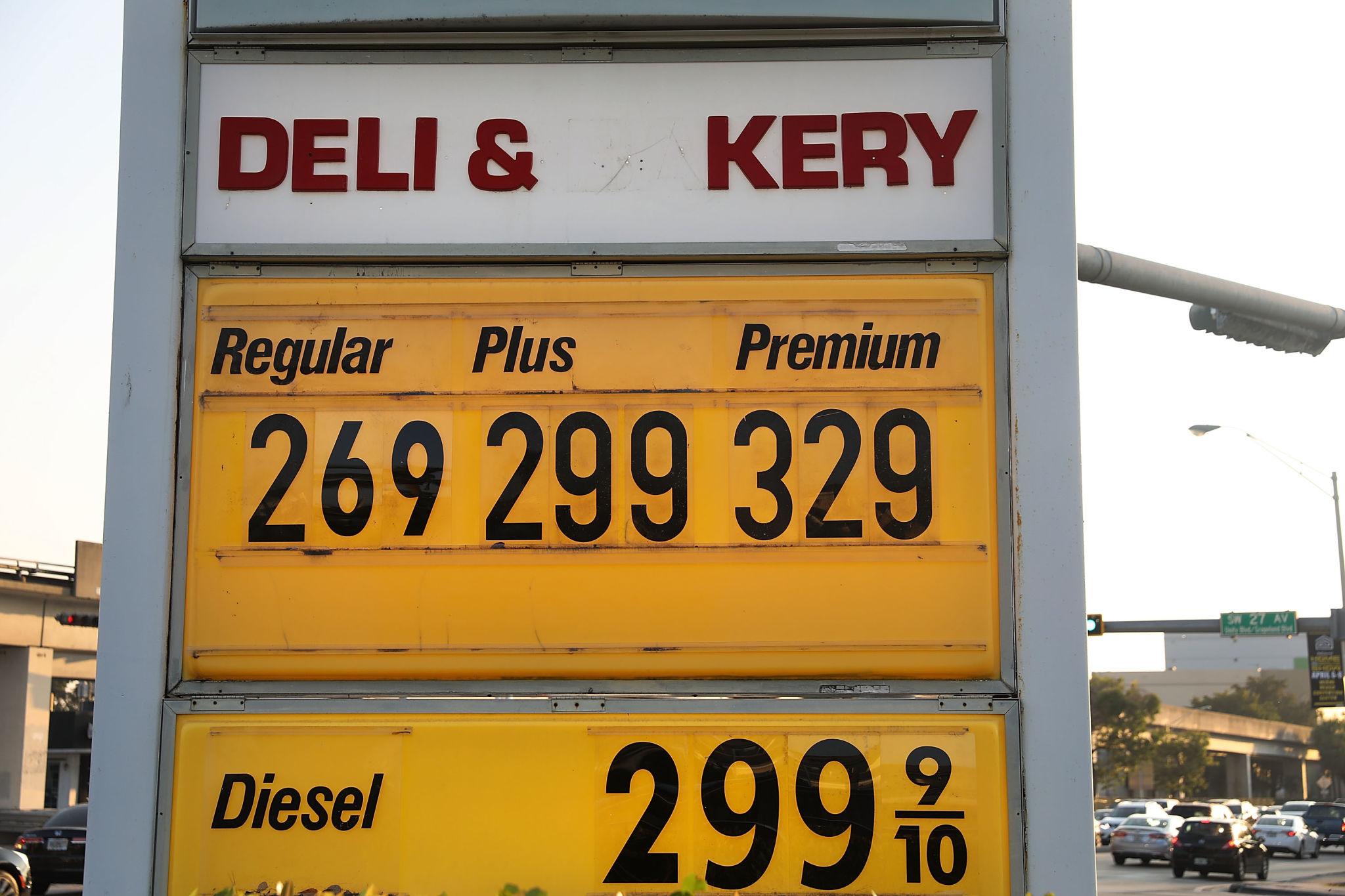 Americans Search for Cheaper Ways to Travel as Gas Prices Climb Above $4.50 Nationwide in 2026 2 Public transit ridership increasing because of high gas prices