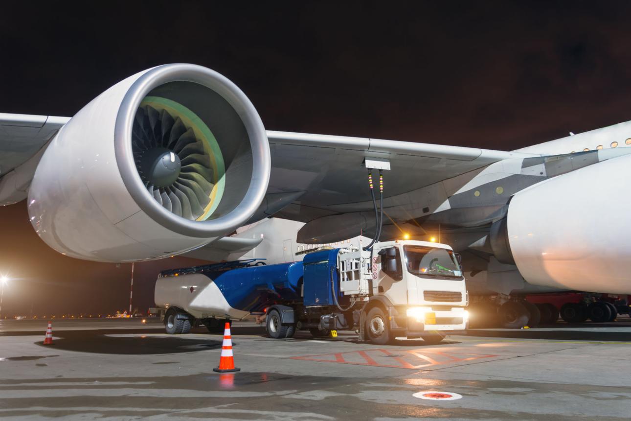 airline fuel cost crisis 2026 impacting commercial aircraft operations during takeoff
