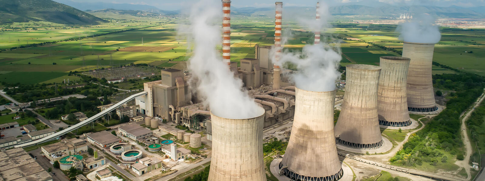 Nuclear Facility Risk Conflict Intensifies as Qatar Issues Urgent Warning 2 nuclear facility risk conflict highlighted by satellite view of sensitive nuclear infrastructure