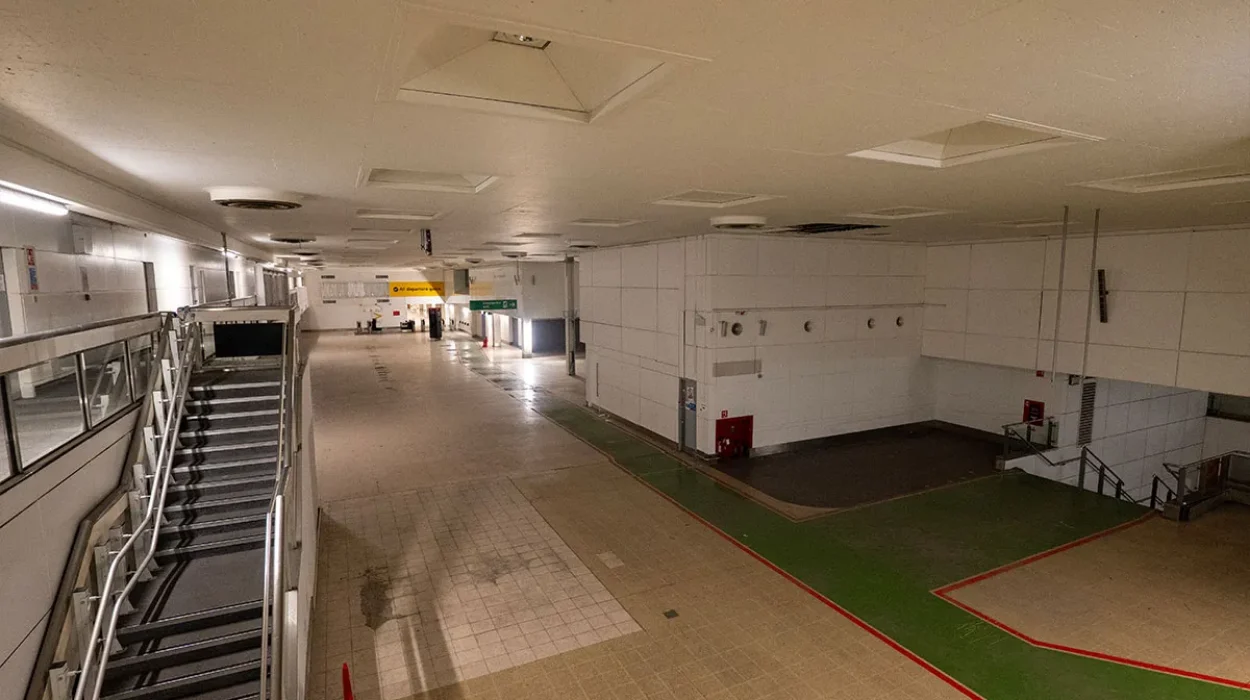 _Airport eGates nationwide rollout Heathrow Gatwick Manchester capacity