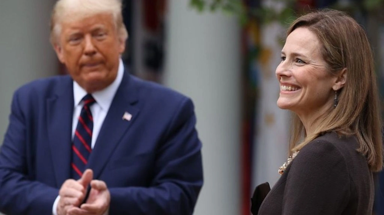 Amy Coney Barrett Trump nominates conservative favourite for Supreme Court