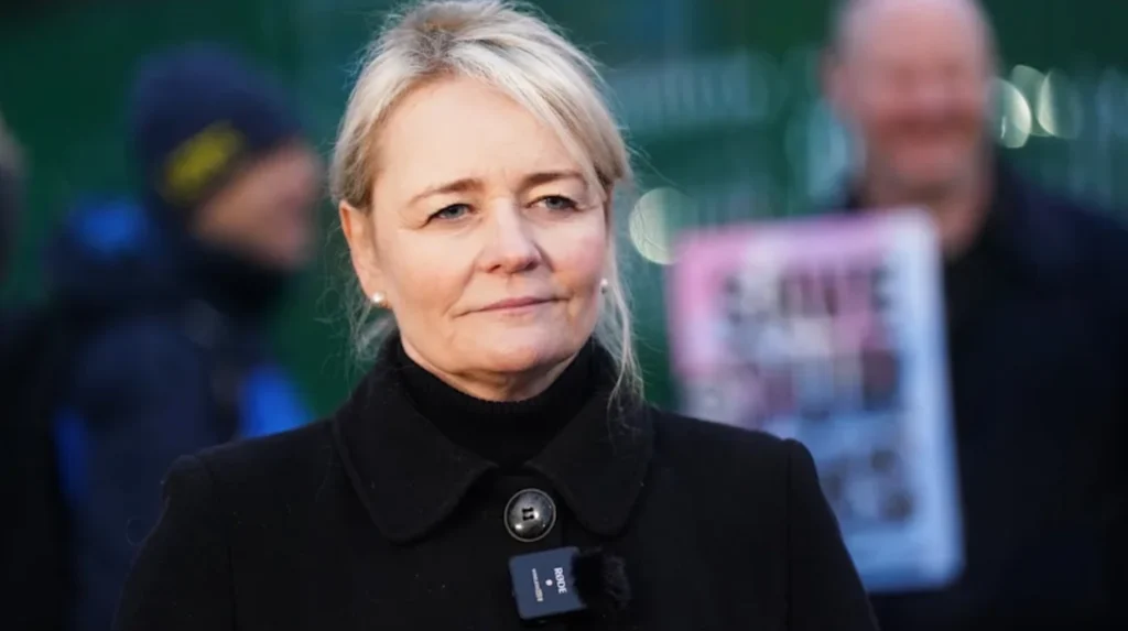 Angela Rayner faces backlash from Unite boss